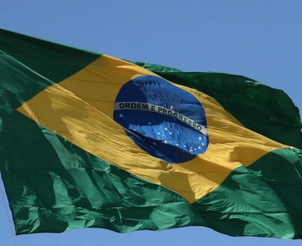 Bandeira-do-Brasil Economist