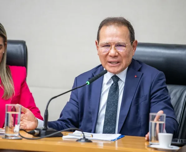 Nelson Souza passou por sabatina na Comissão de Economia, Orçamento e Finanças da CLDF nesta terça-feira (25)