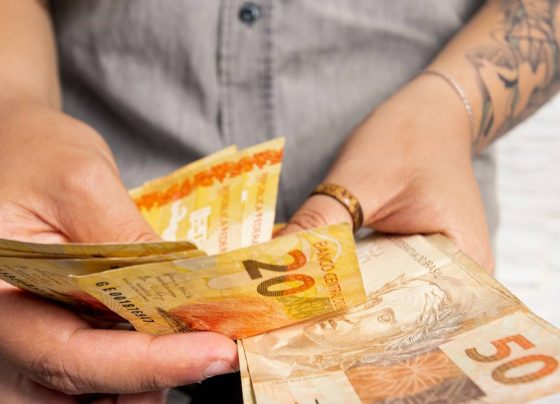 Quanto é preciso ganhar para ser considerada uma família de classe média em 2026