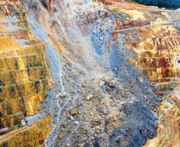 Mina de ouro avaliada em R$ 1 trilhão é descoberta próxima ao Brasil e países brigam pela posse