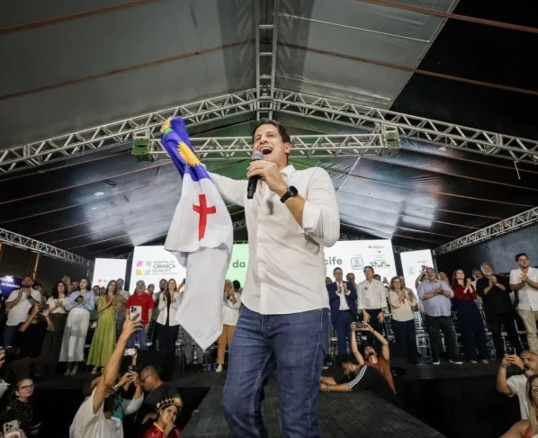 Na inauguração do Hospital da Criança, João Campos (PSB) se despede da prefeitura do Recife para ser candidato ao governo do estado
