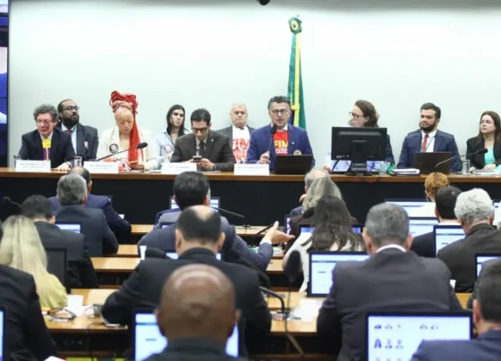 Discussão e votação do parecer do relator da comissão especial da escala 6x1