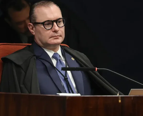 Ministro do STF Cristiano Zanin teve dados expostos por Deltan Dallagnol em defesa sobre impugnação de candidatura