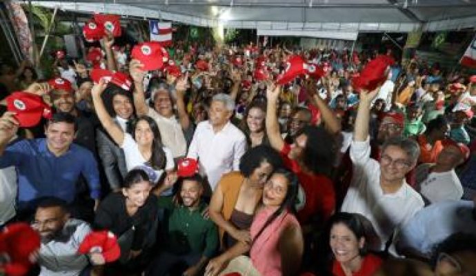 Governo do Estado recebe lideranças do MST, dialoga sobre demandas